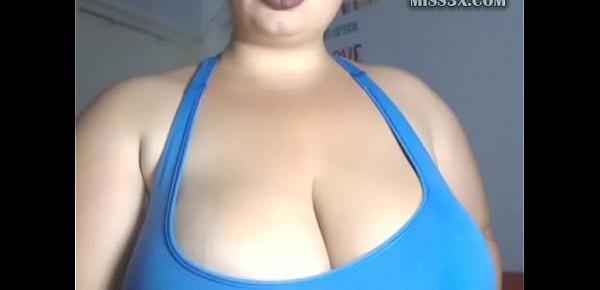  best huge tits lady from webcam show natural brest top size